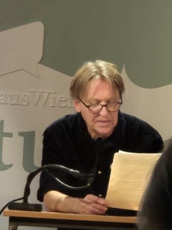 Sviatočná obyčajnosť poézie