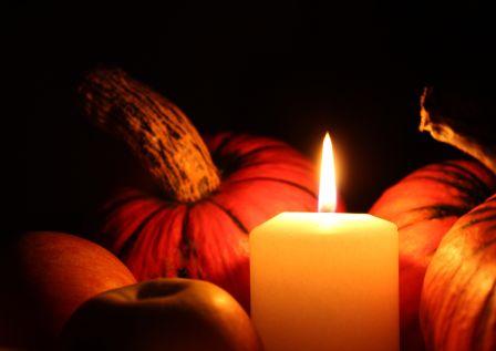 Dušičky, Svetlonos, Halloween