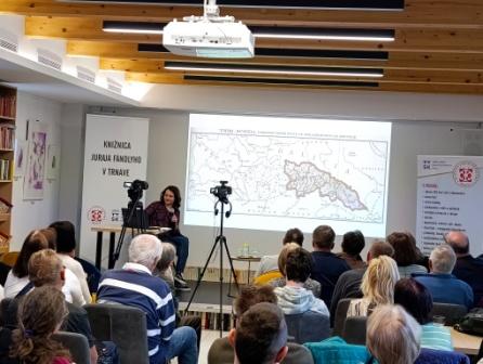V záhradnej čitárni sa uskutočnila prednáška o dejinách Podkarpatskej Rusi