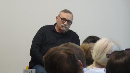 Vina a hanba v podaní profesora Heretika